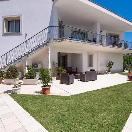 Venera Apartament Fontane Bianche